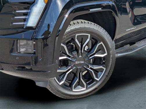 2025 GMC Sierra EV Denali