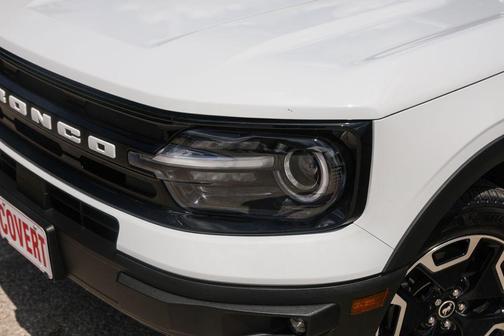 Oxford White 2023 Ford Bronco Sport Outer Banks