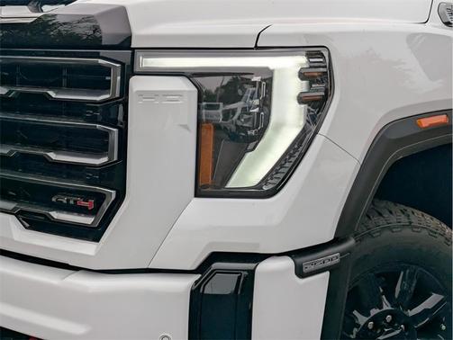 2025 GMC Sierra 2500 AT4