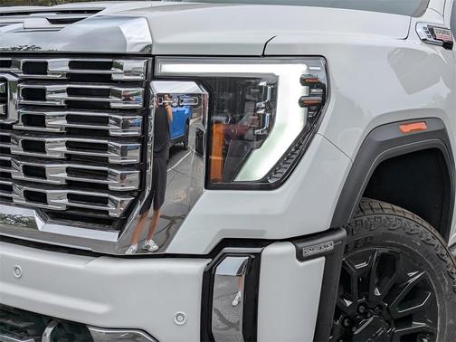2025 GMC Sierra 2500 Denali