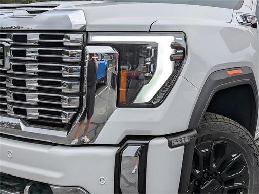 2025 GMC Sierra 2500 Denali