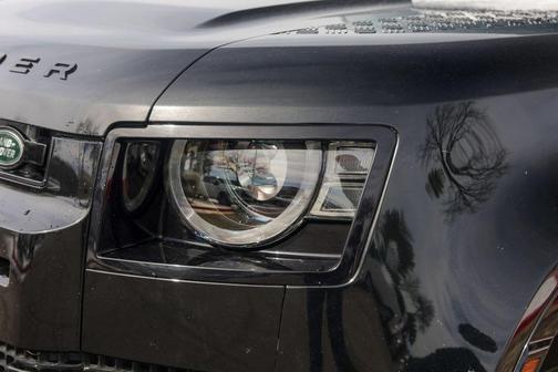 2023 Land Rover Defender 110 X-Dynamic SE