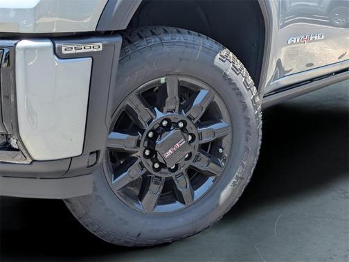 2025 GMC Sierra 2500 AT4