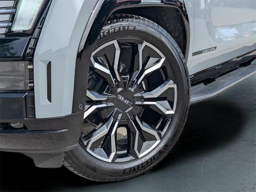 2024 GMC Sierra EV Denali