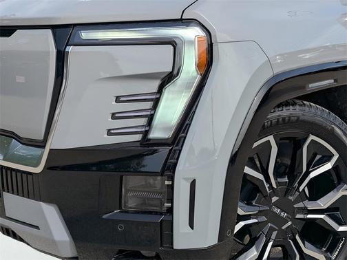 2024 GMC Sierra EV Denali