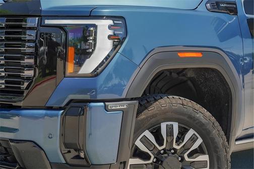 2025 GMC Sierra 2500 Denali Ultimate