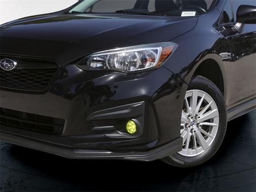 2017 Subaru Impreza 2.0i Premium