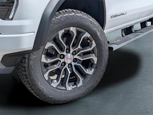 2025 GMC Canyon Denali