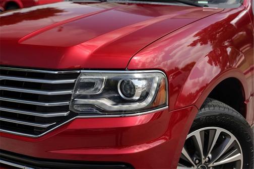 2017 Lincoln Navigator Select