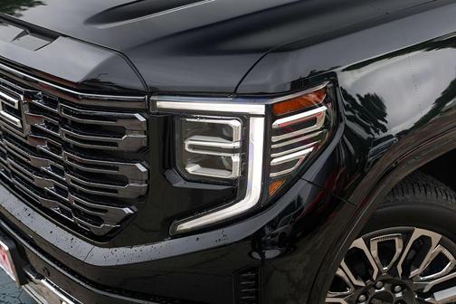 Onyx Black 2026 GMC Sierra 1500 Denali Ultimate