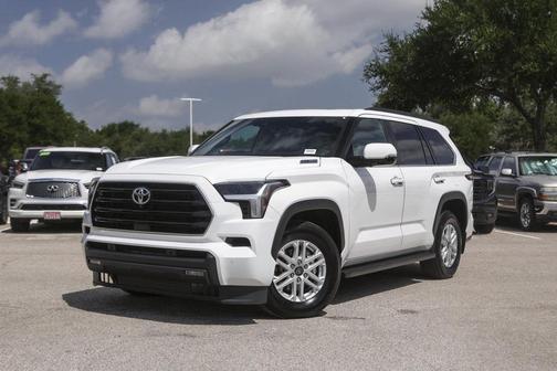 2025 Toyota Sequoia SR5