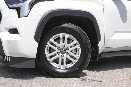 2025 Toyota Sequoia SR5