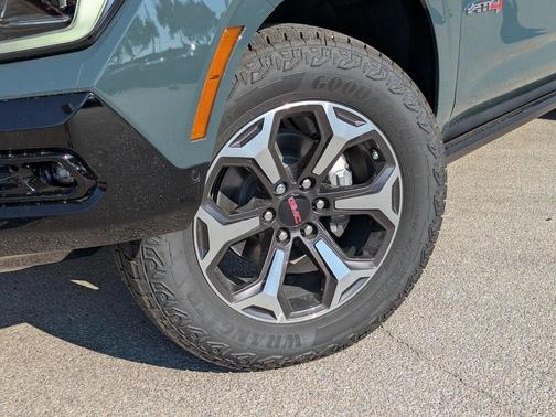 2025 GMC Yukon XL AT4 Ultimate