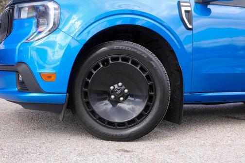 2025 Ford Maverick Lobo Standard