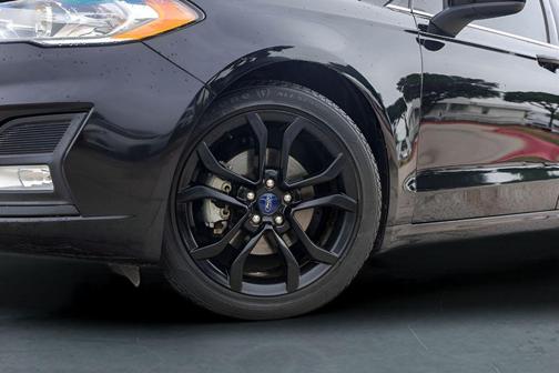 Black Metallic 2020 Ford Fusion SE