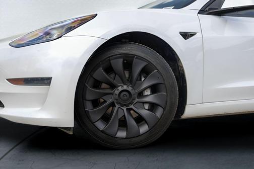 White 2023 Tesla Model 3 Base