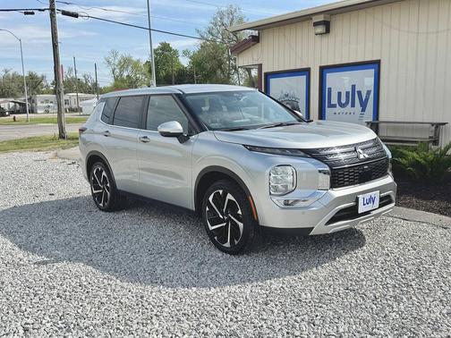 Alloy Silver Metallic 2024 Mitsubishi Outlander SE 2.5 S-AWC