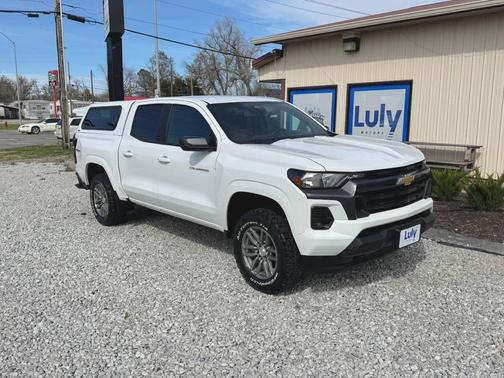 Summit White 2024 Chevrolet Colorado LT