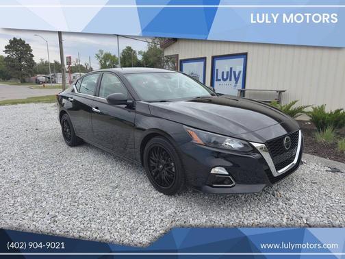 Super Black 2022 Nissan Altima S FWD