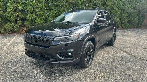 2023 Jeep Cherokee Altitude Lux