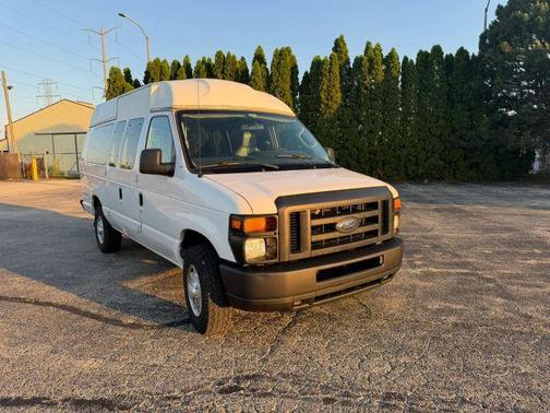White 2011 Ford E350 Super Duty Base