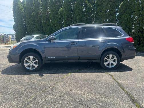 Carbide Gray Metallic 2014 Subaru Outback 2.5i Premium
