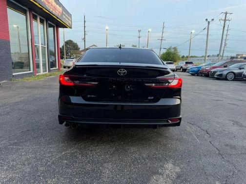 Black 2025 Toyota Camry SE