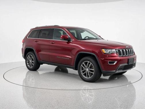 Red 2018 Jeep Grand Cherokee Laredo E