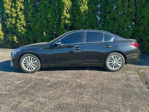 Black 2021 INFINITI Q50 3.0t LUXE