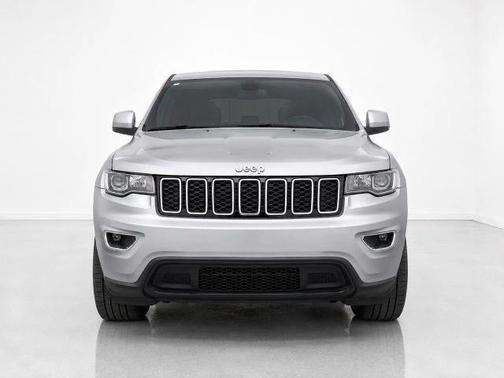 Silver 2018 Jeep Grand Cherokee Laredo