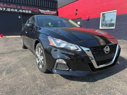 Black 2020 Nissan Altima 2.5 S