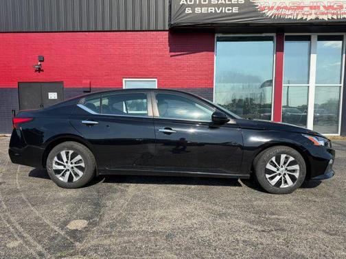 Black 2020 Nissan Altima 2.5 S