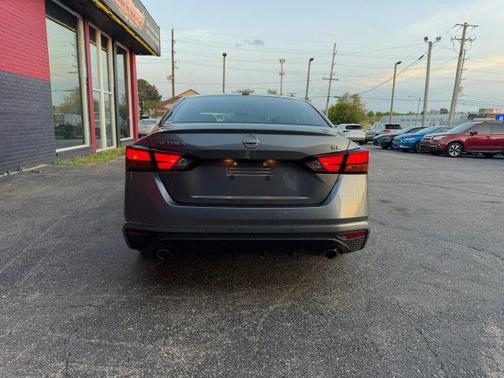 Gun Metallic 2023 Nissan Altima 2.5 SL