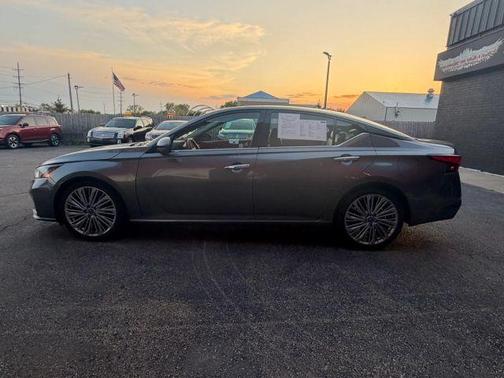 Gun Metallic 2023 Nissan Altima 2.5 SL
