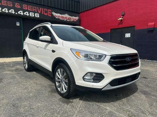 White 2018 Ford Escape Titanium