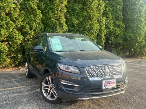 Green 2019 Lincoln MKC Reserve