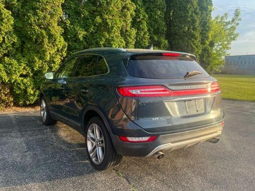 Green 2019 Lincoln MKC Reserve