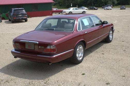 2002 Jaguar XJ Vanden Plas