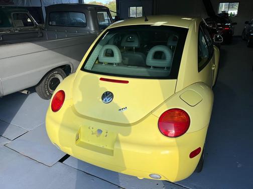 2000 Volkswagen New Beetle GLS TDI