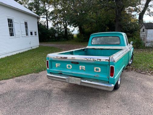 1966 Ford F100 Base