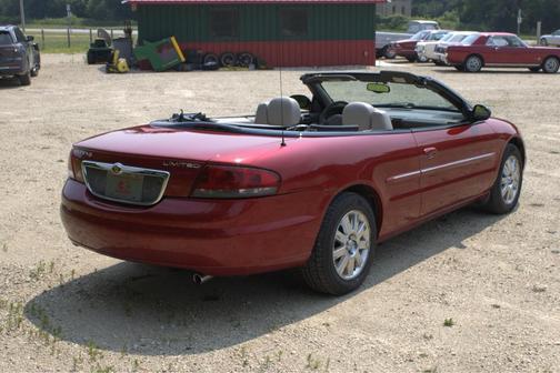 2004 Chrysler Sebring Base