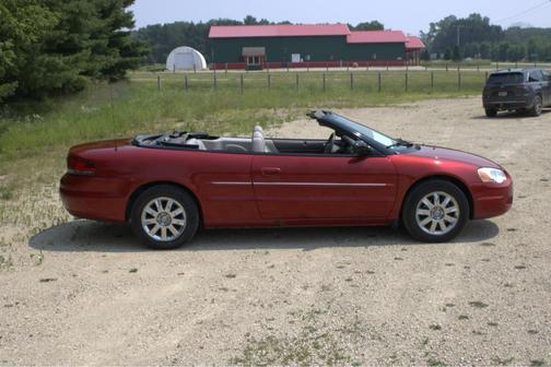 2004 Chrysler Sebring Base