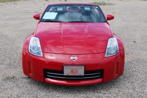 RED 2006 Nissan 350Z Touring
