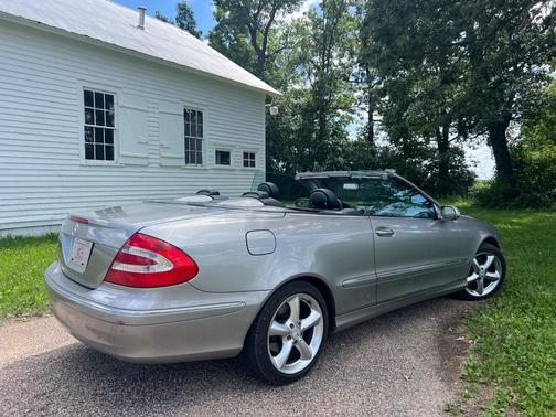 2005 Mercedes-Benz CLK-Class 320 Cabriolet