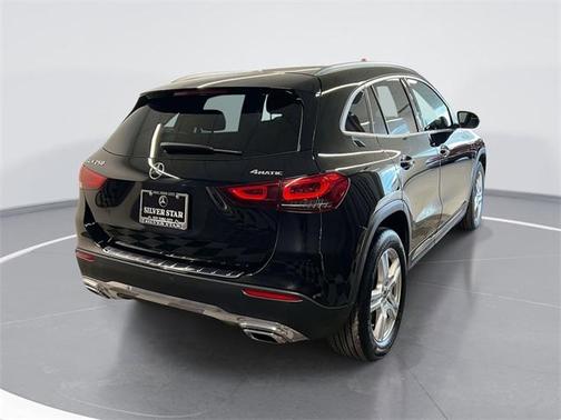 2022 Mercedes-Benz GLA 250 Base 4MATIC
