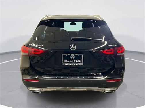 2022 Mercedes-Benz GLA 250 Base 4MATIC