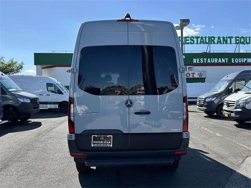 2024 Mercedes-Benz Sprinter 2500 144 WB