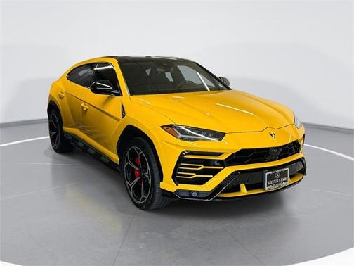 2021 Lamborghini Urus Base