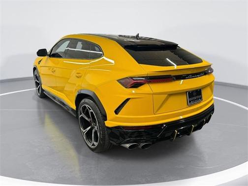 2021 Lamborghini Urus Base