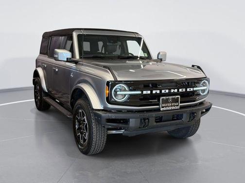 Silver Metallic 2024 Ford Bronco Outer Banks